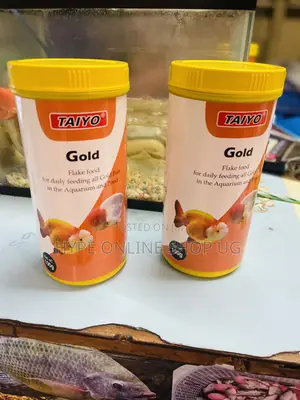Aquarium and Pond Flakes Fish Food