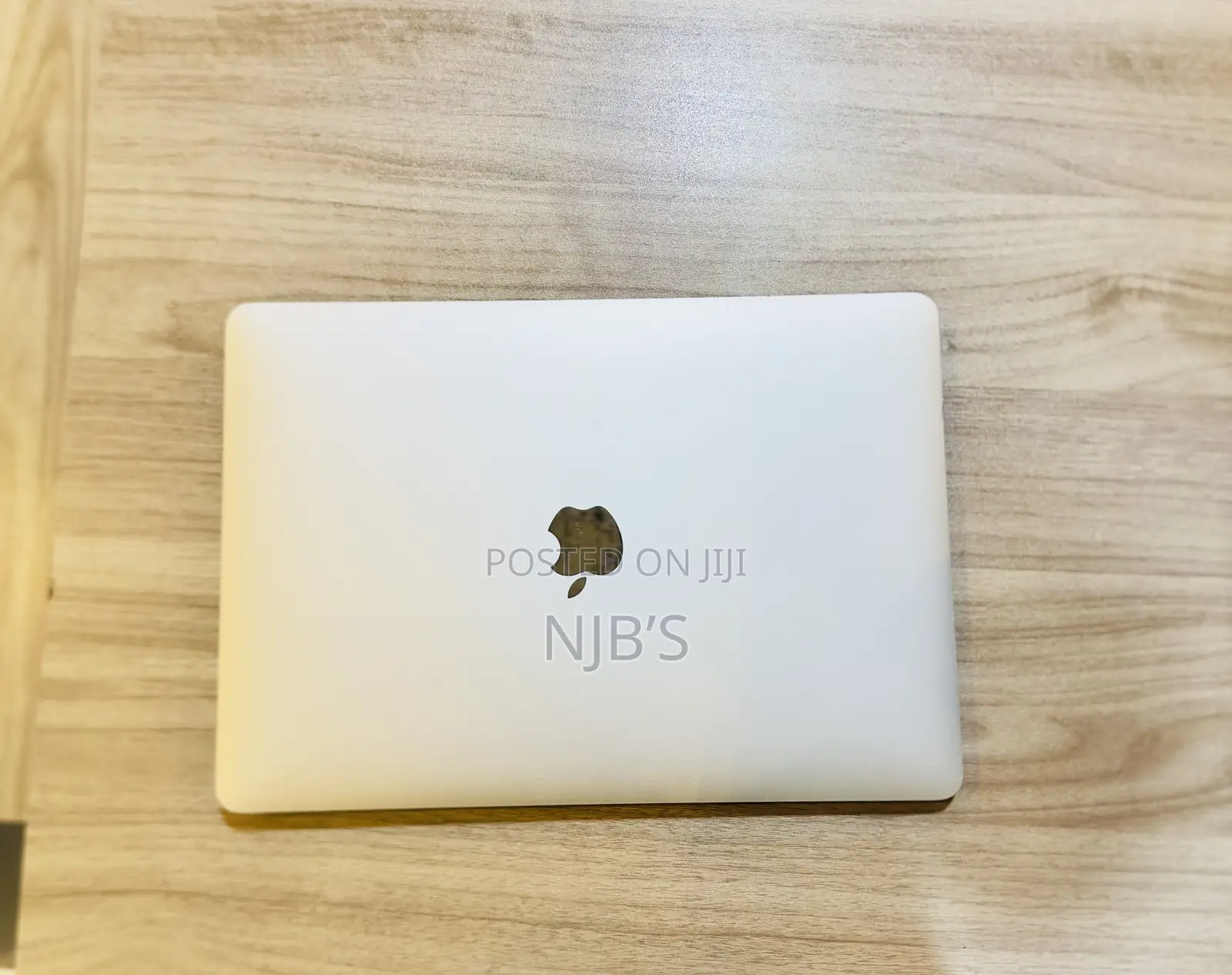 New Laptop Apple MacBook Pro 2017 8GB Intel Core I5 SSD 256GB