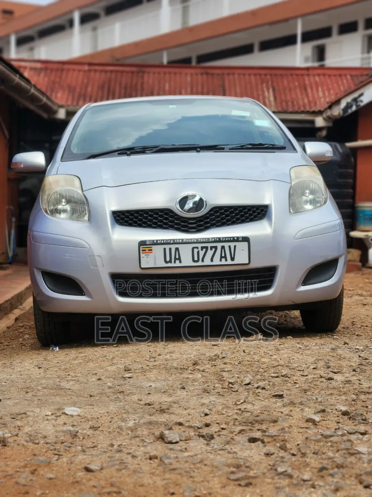 Toyota Vitz 1.3 AWD 3dr 2009 Silver