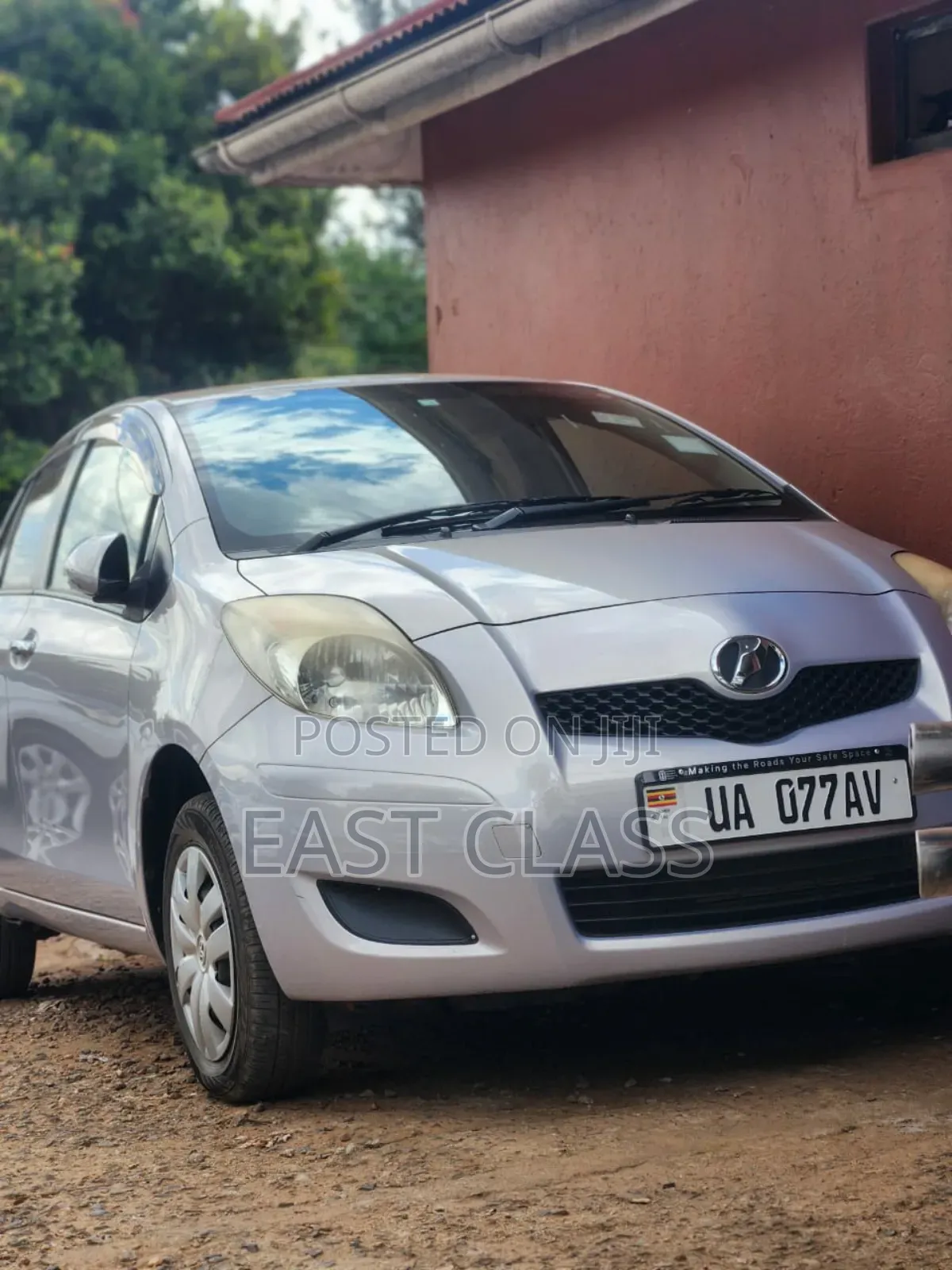 Toyota Vitz 1.3 AWD 3dr 2009 Silver