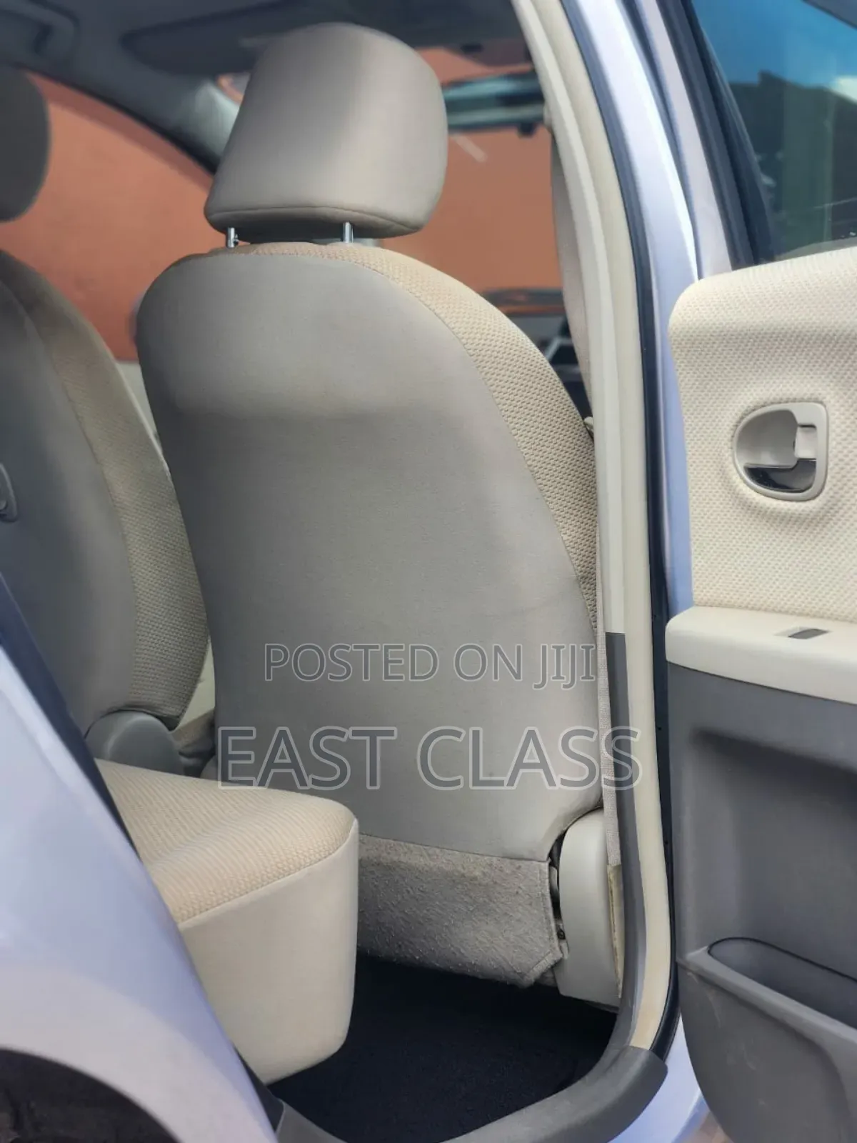 Toyota Vitz 1.3 AWD 3dr 2009 Silver