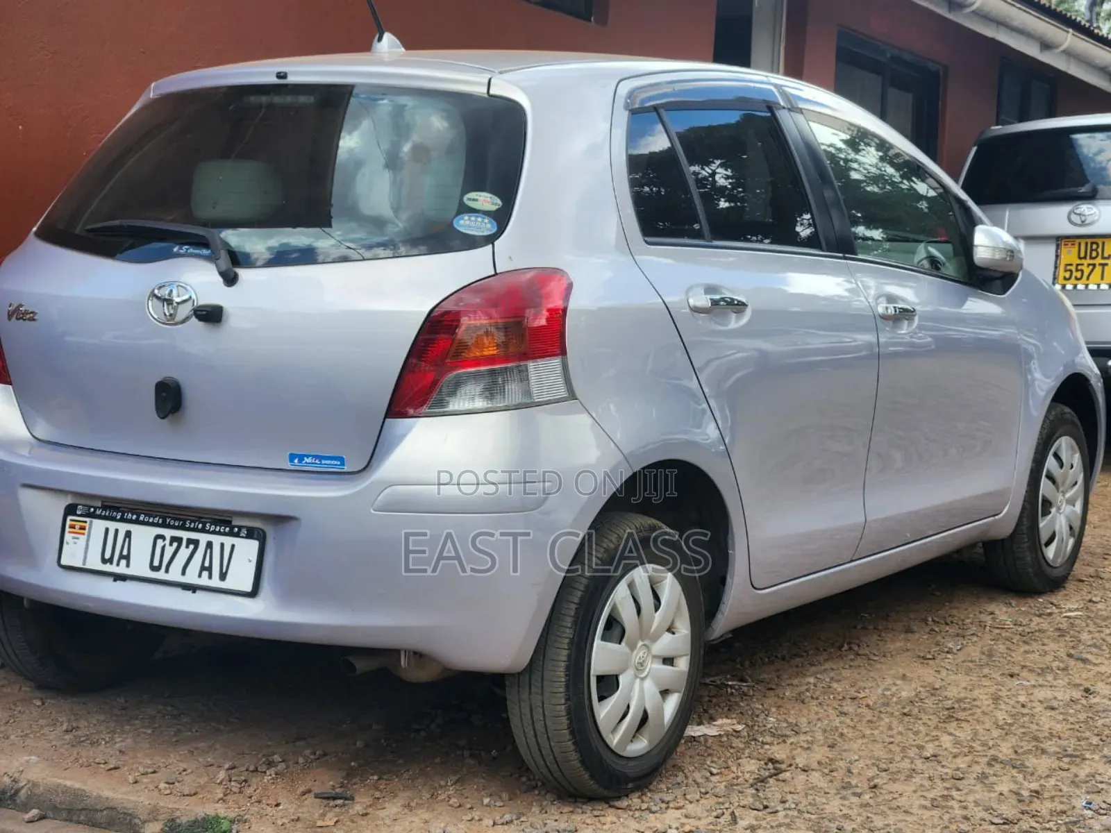 Toyota Vitz 1.3 AWD 3dr 2009 Silver