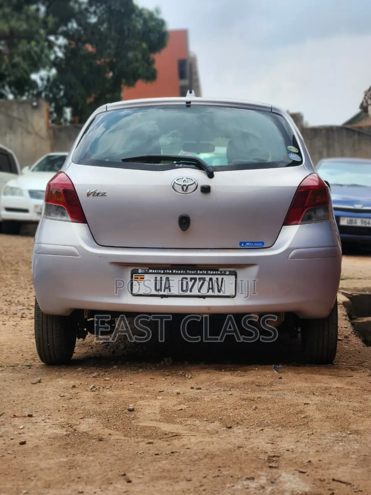 Toyota Vitz 1.3 AWD 3dr 2009 Silver