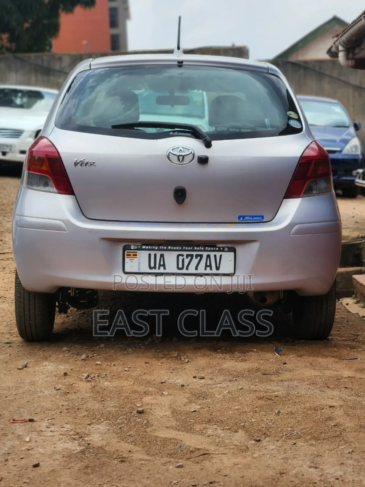 Toyota Vitz 1.3 AWD 3dr 2009 Silver