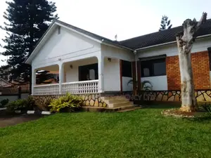 4bdrm Bungalow in Central Division for sale