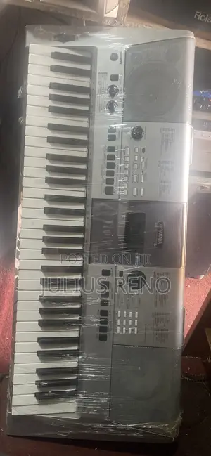 Yamaha PSR E 413