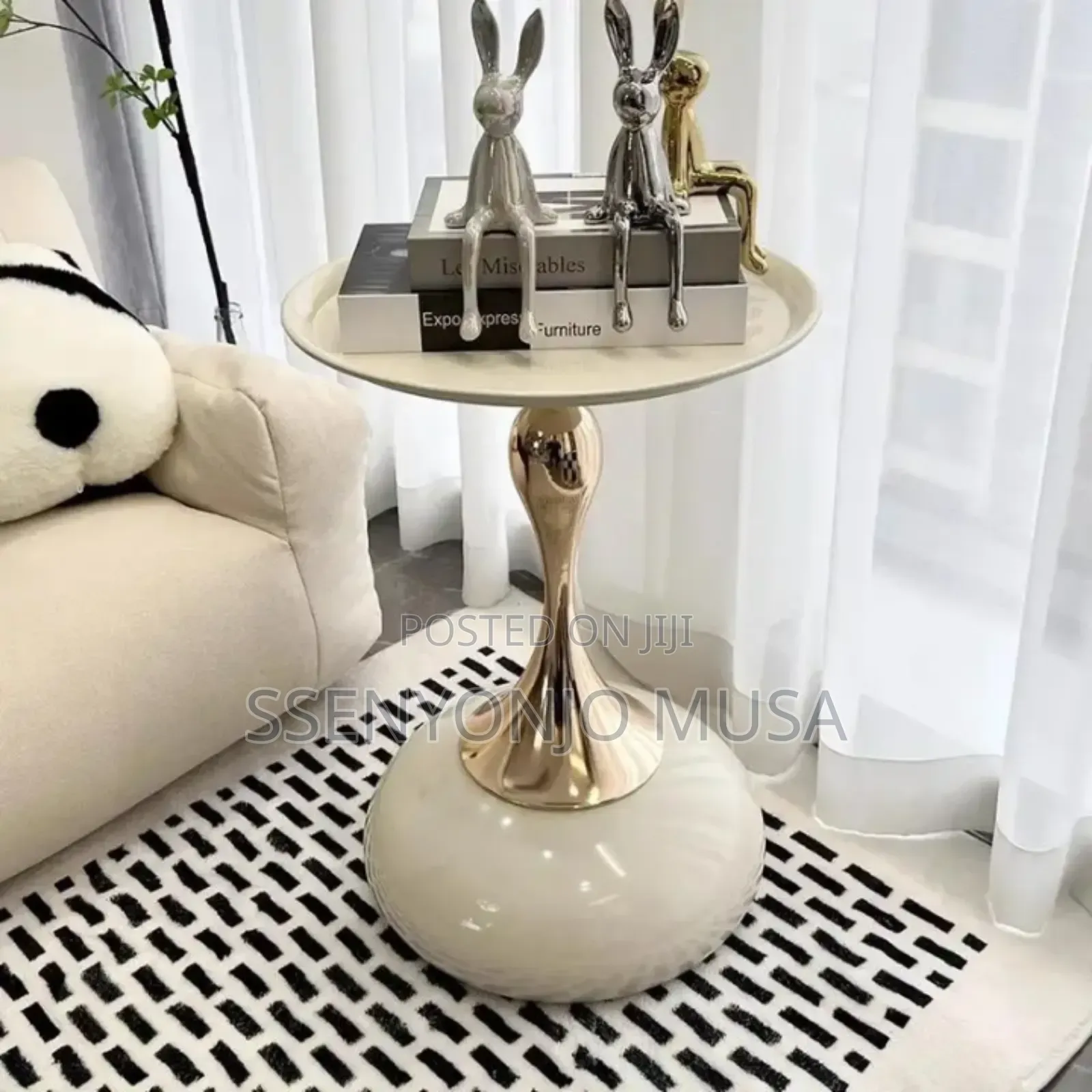 Modern Pedestal Side Table – Small Round Metal Accent End Table