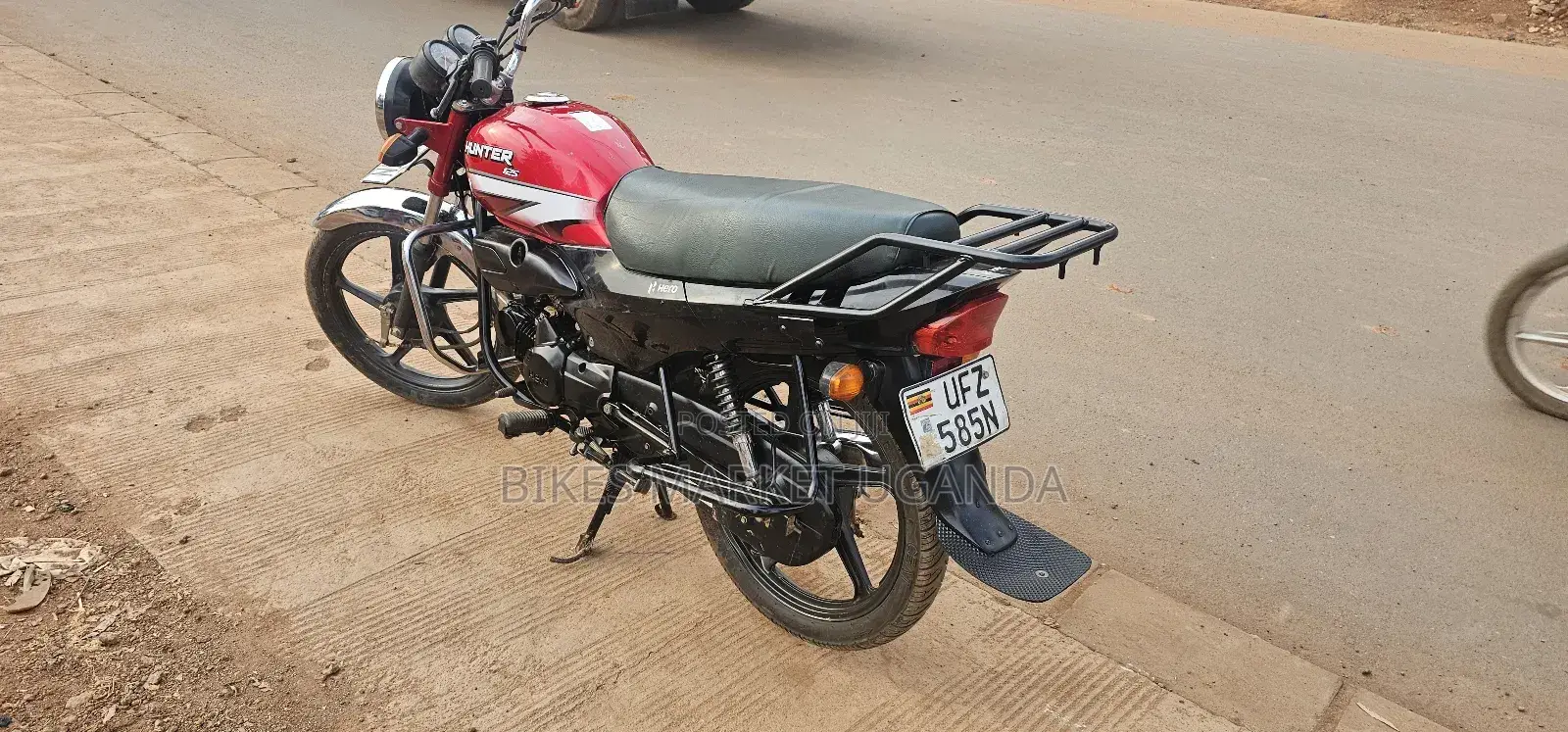 Hero Hunter 125 2025 Red