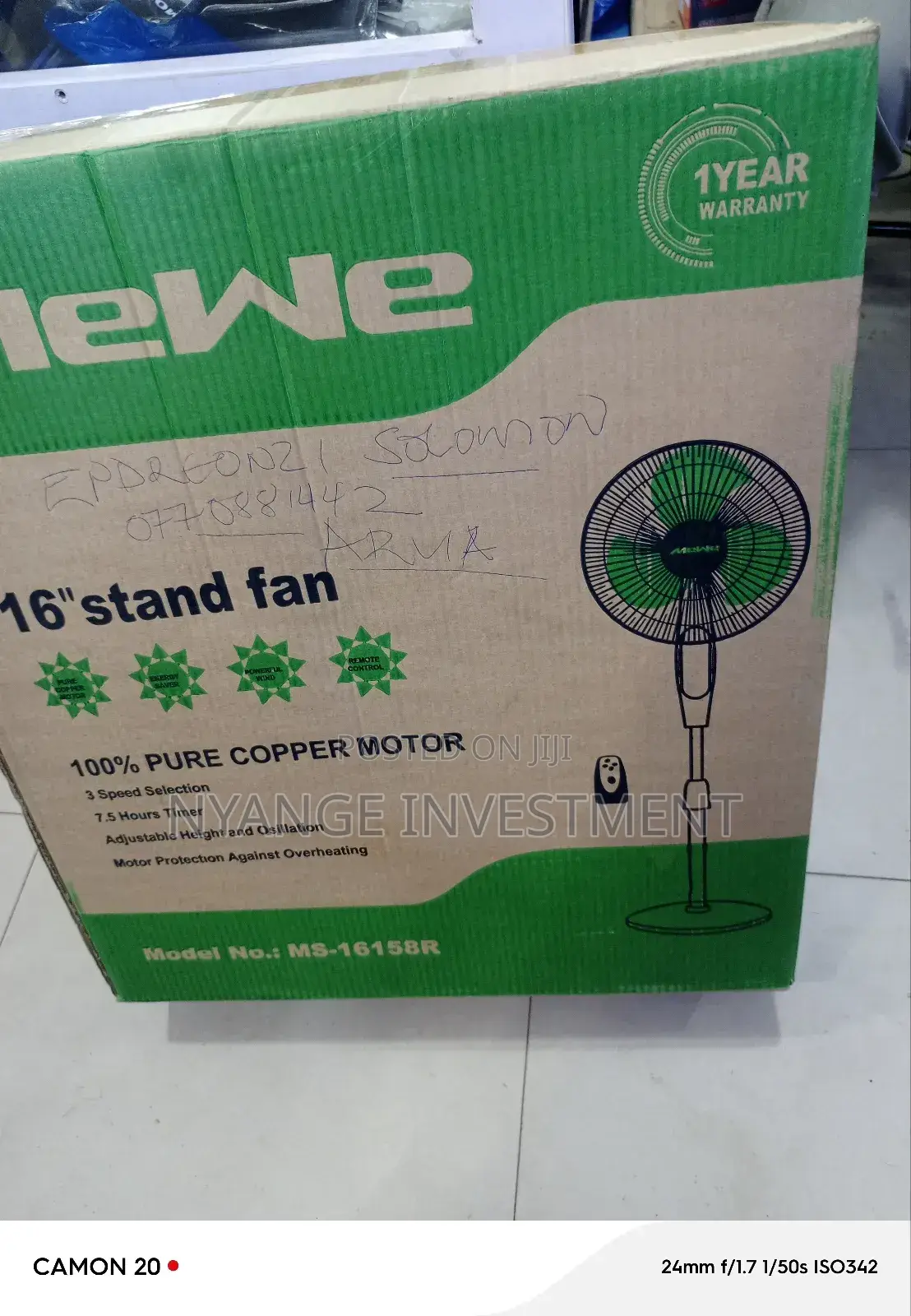 Me We Stand Fan With Remote