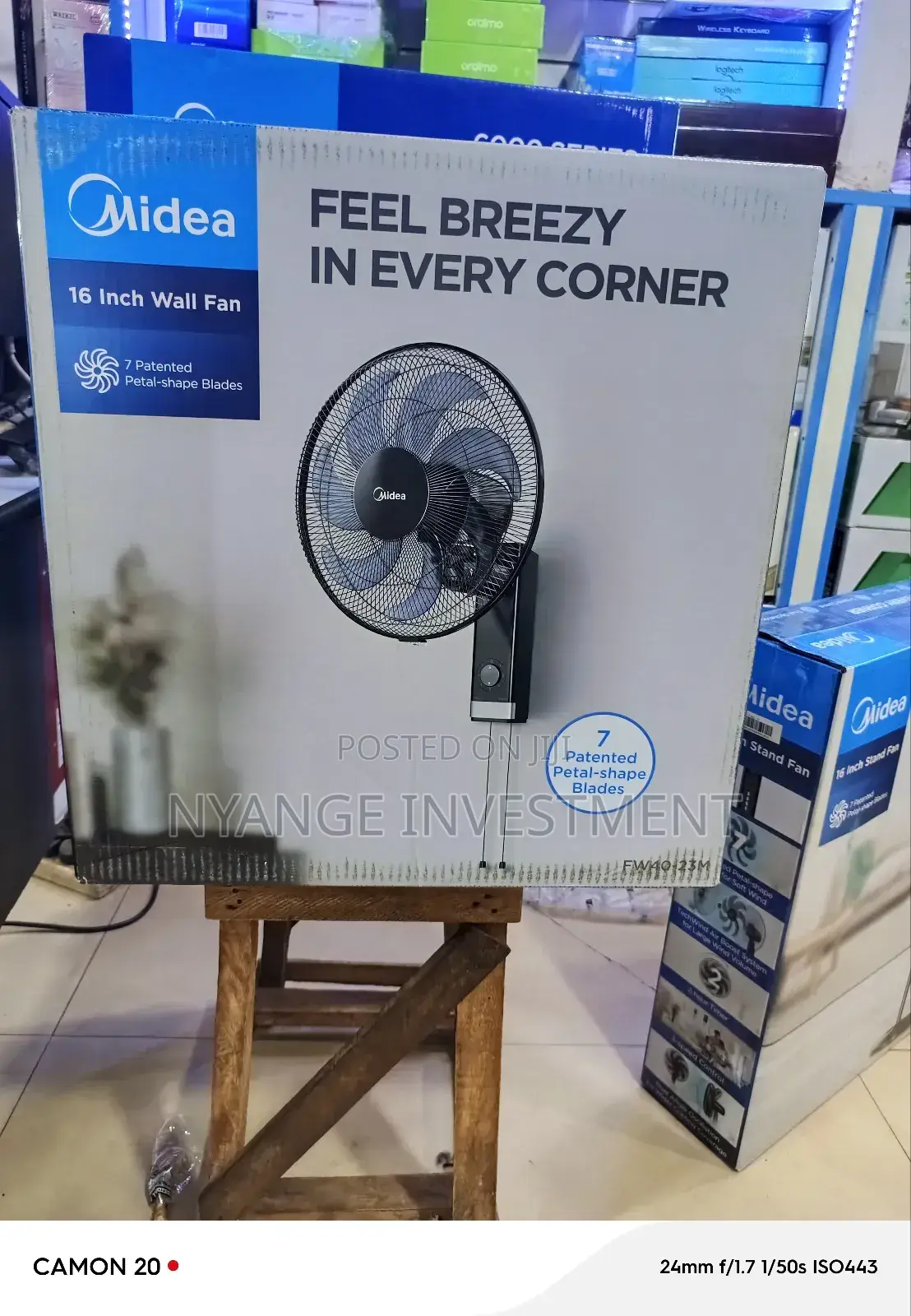 Midea Wall Fan. 16 Inches Wall Fan.