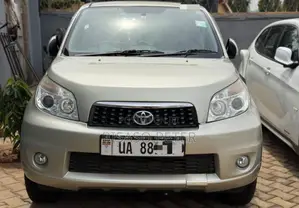 Toyota Rush 1.5 AWD 2010 Green