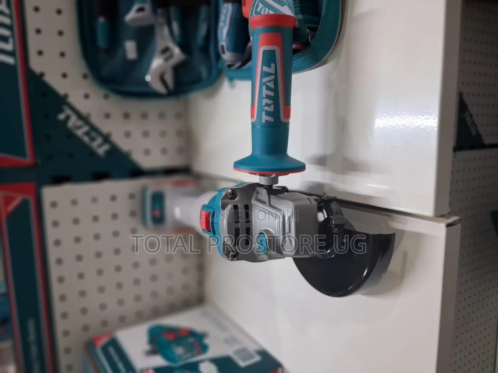Cordless Angle Grinder 900w (Total).