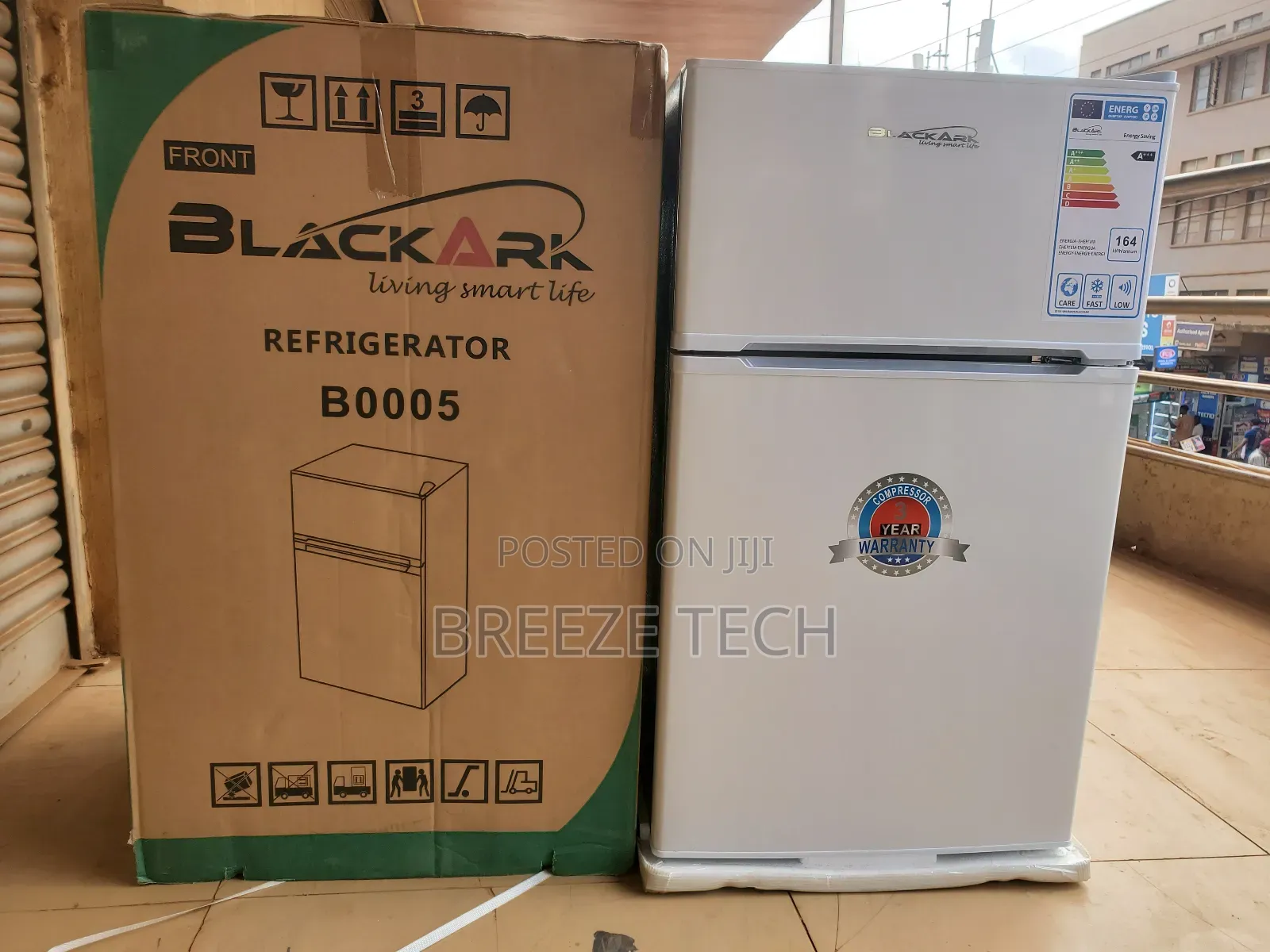 Blackark Refrigerator 130l