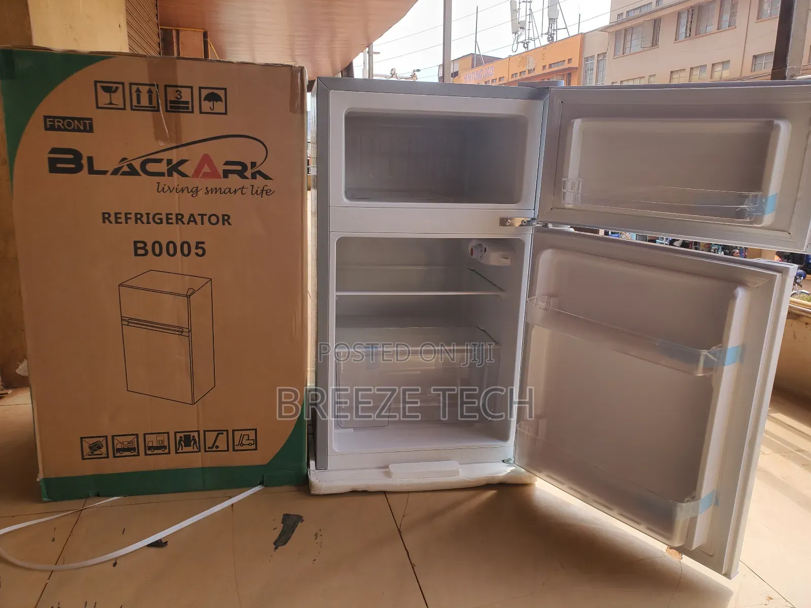 Blackark Refrigerator 130l