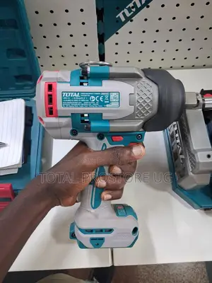 Cordless Impact Wrench 1350nm (Total).