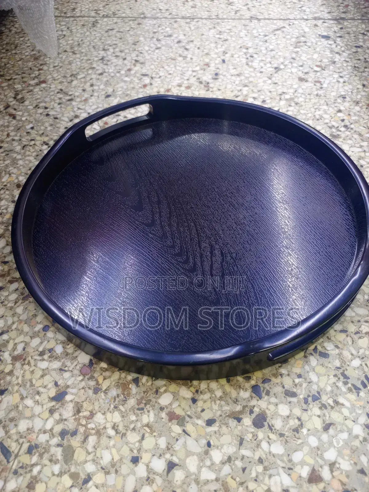 Round, Black Serving Tray