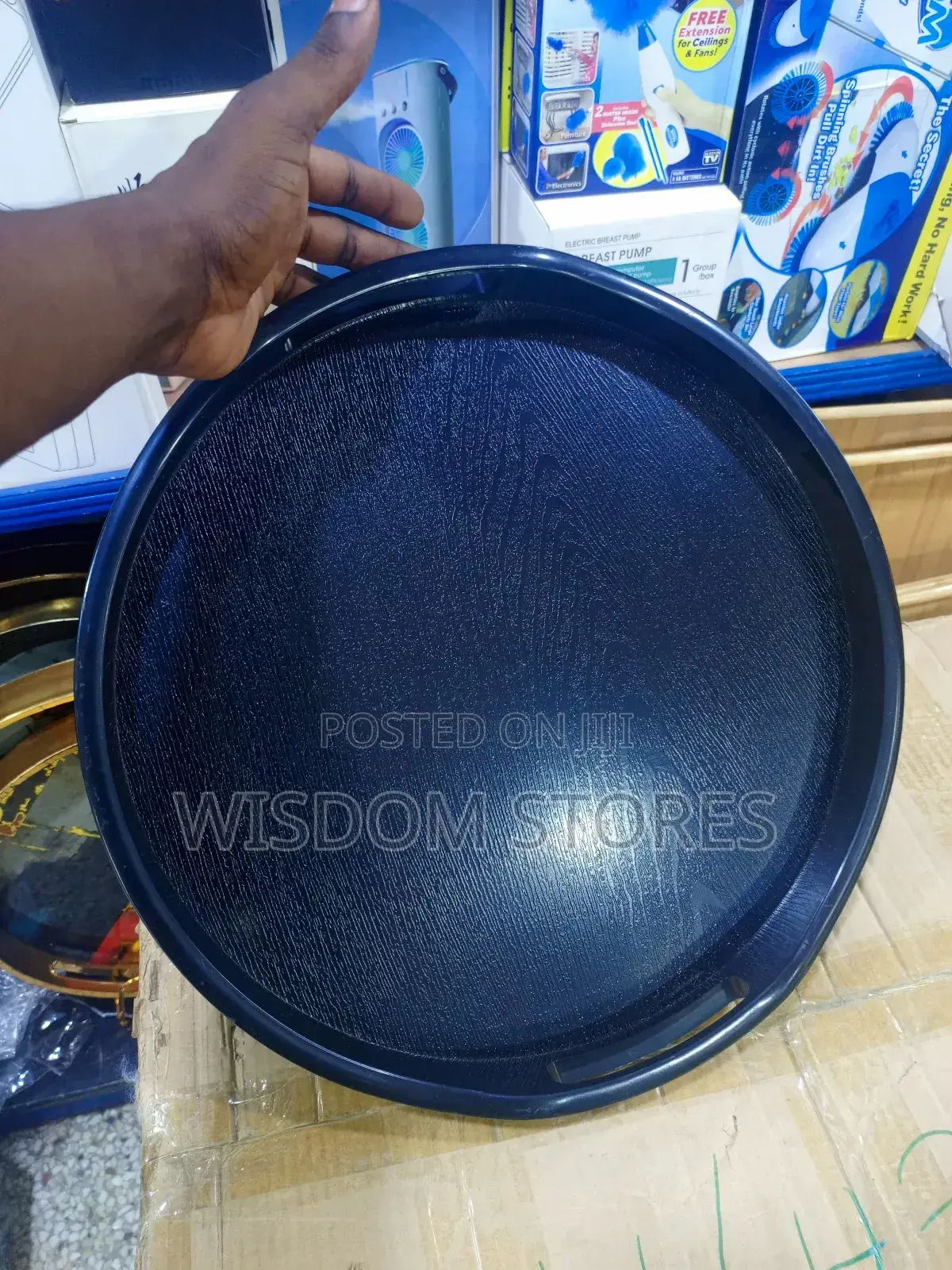 Round, Black Serving Tray