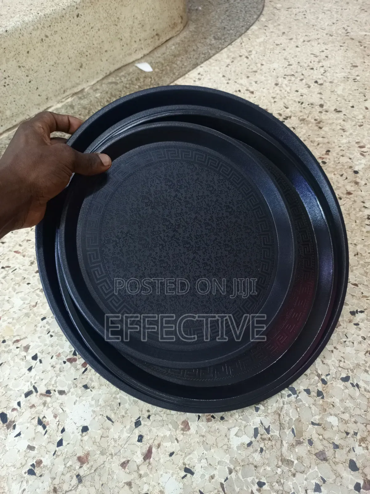 3pcs Circular Black Plastic Serving Trays.
