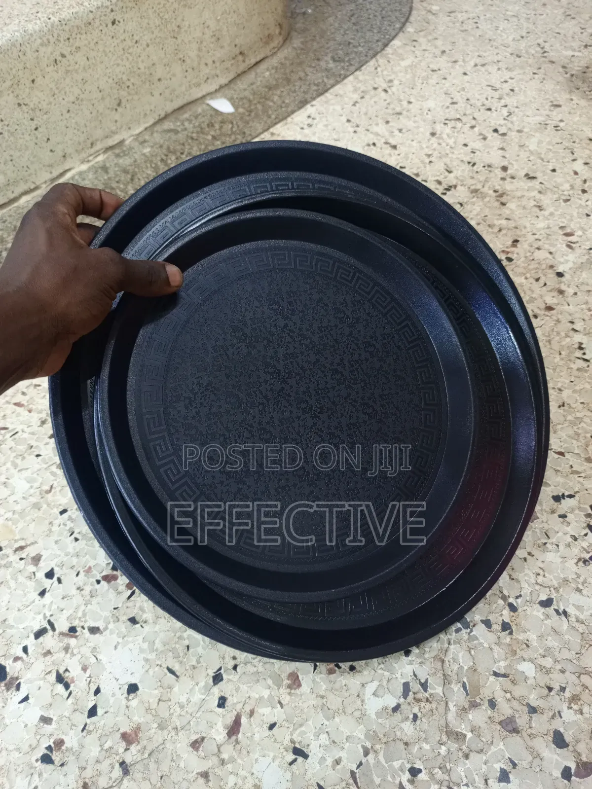 3pcs Circular Black Plastic Serving Trays.