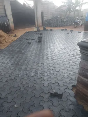 New Advanced Proffetional Installer for Pavers at Only 7000perqm