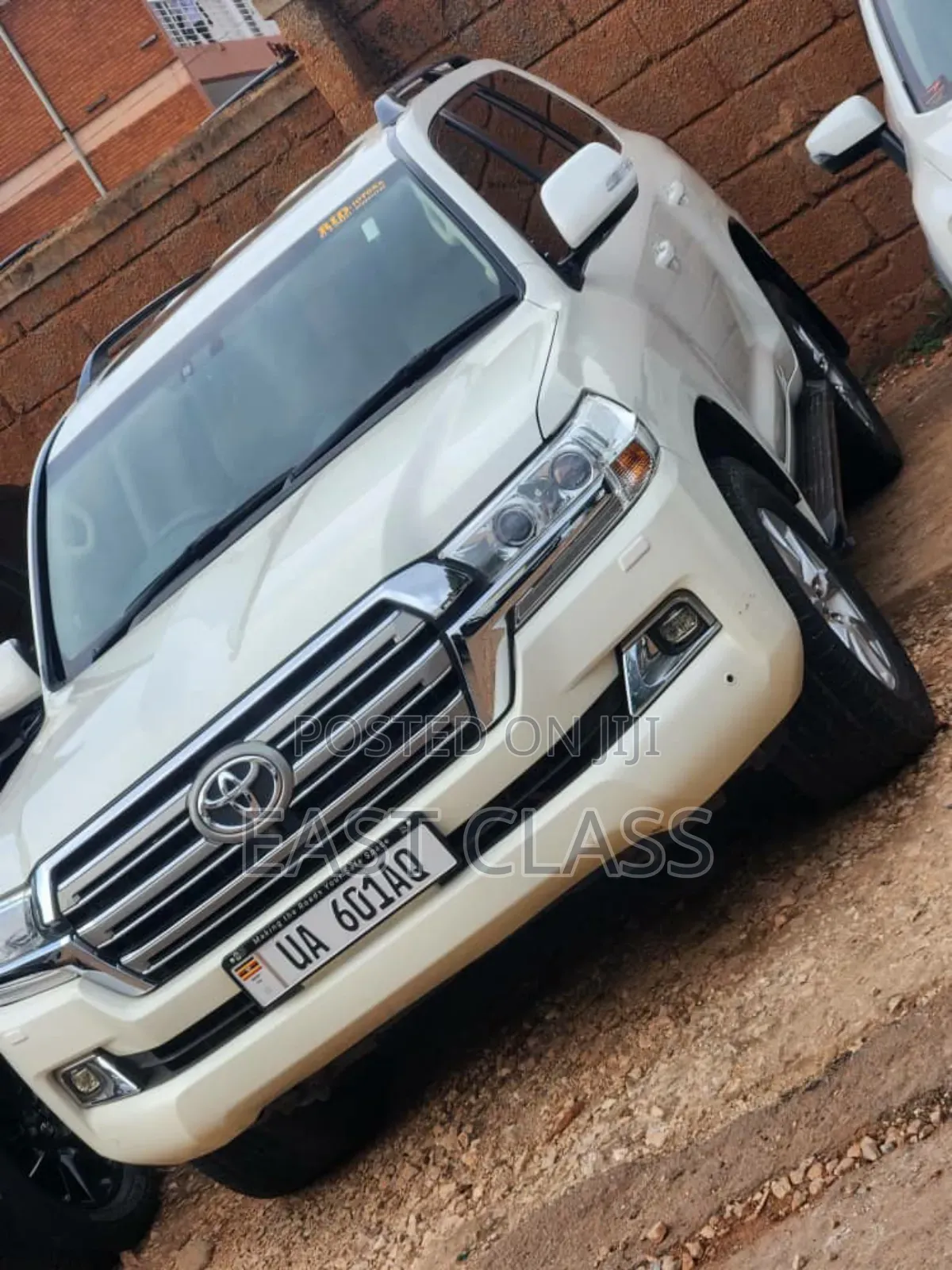 Toyota Land Cruiser 2019 White