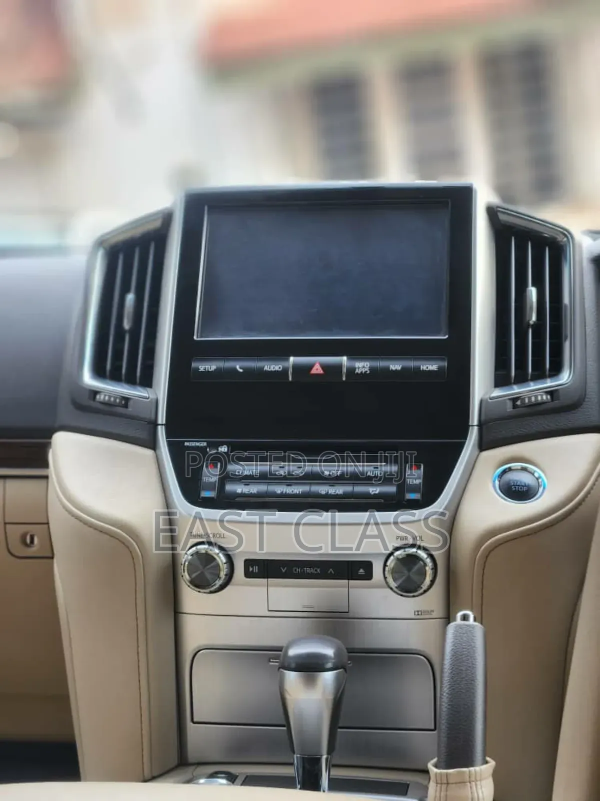 Toyota Land Cruiser 2019 White