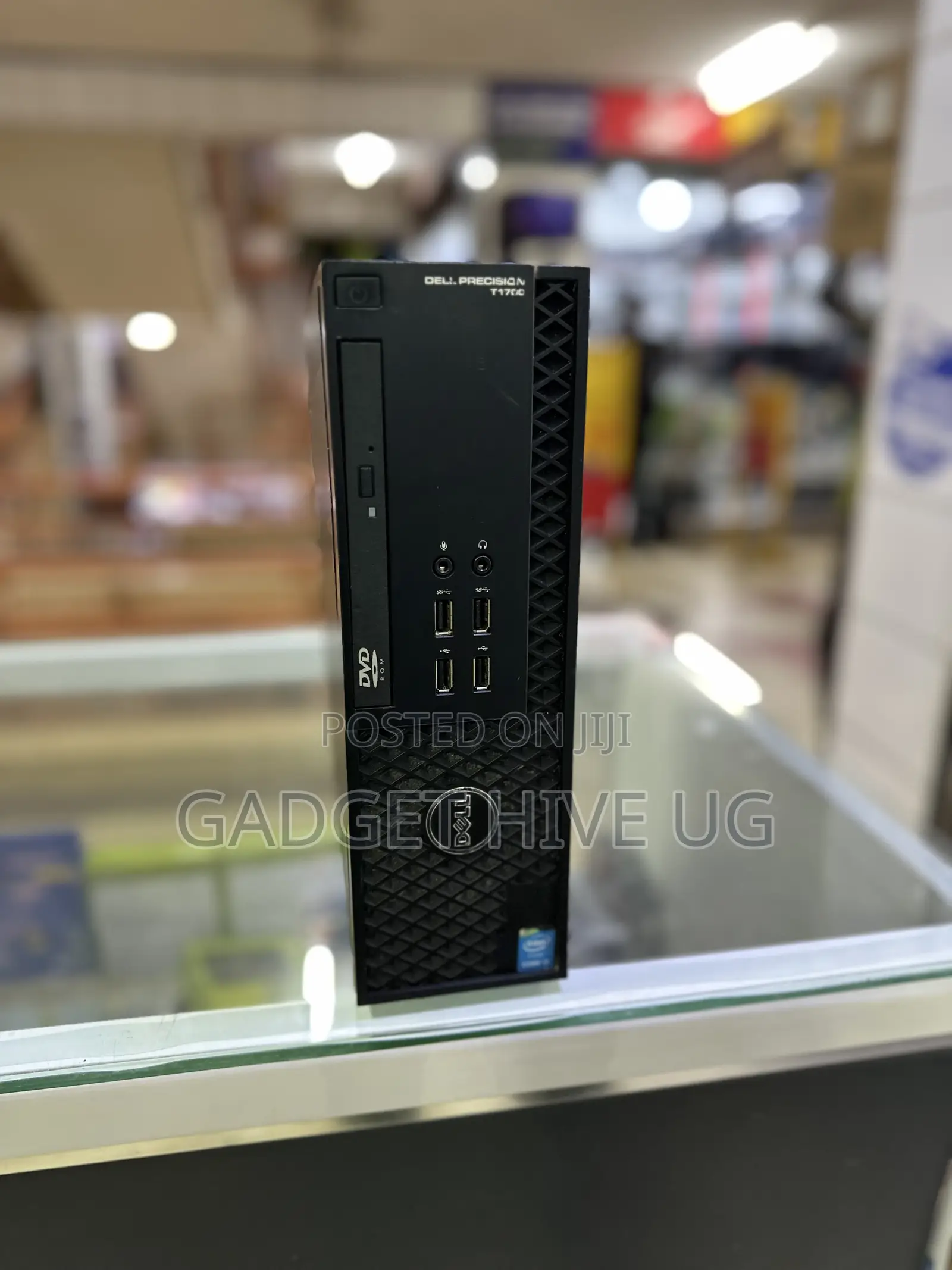 Desktop Computer Dell Precision 5720 4GB Intel Core I5 HDD 500GB