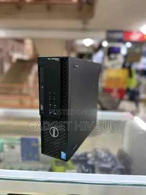 Desktop Computer Dell Precision 5720 4GB Intel Core I5 HDD 500GB