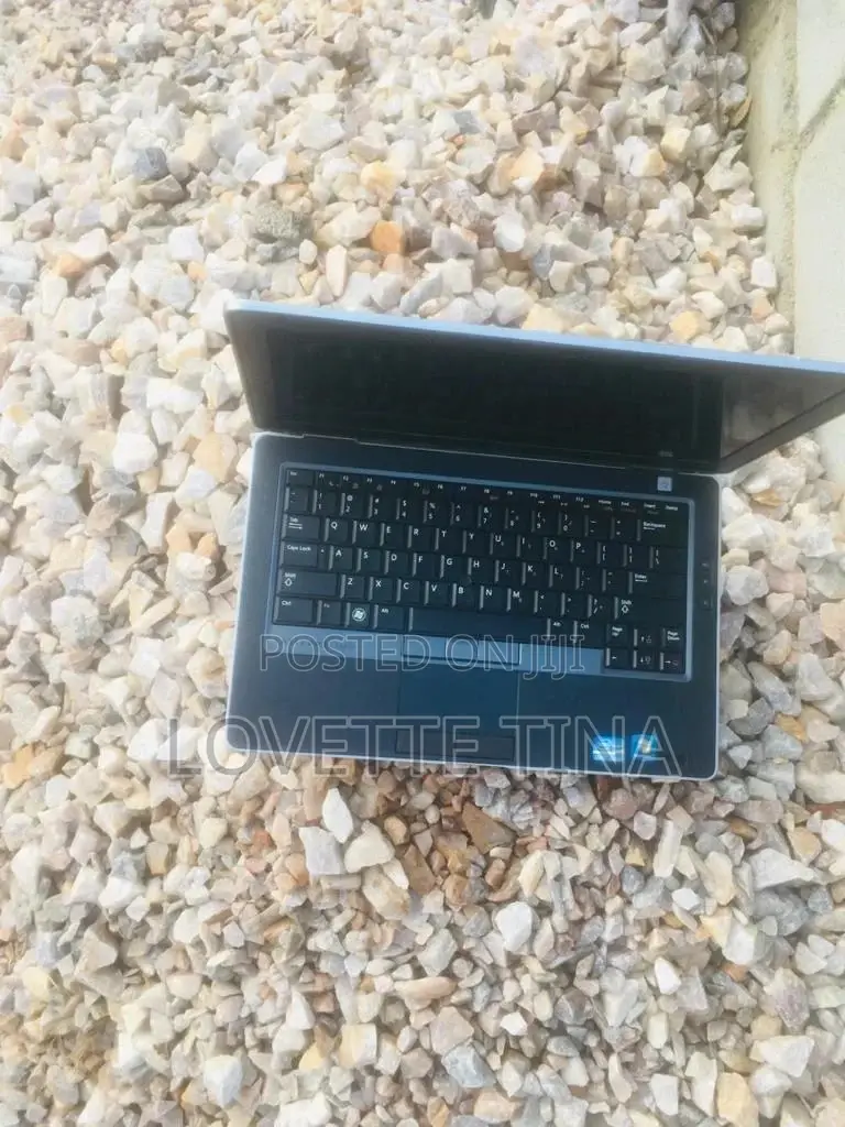 Laptop Dell Latitude E6330 4GB Intel Core i5 HDD 500GB