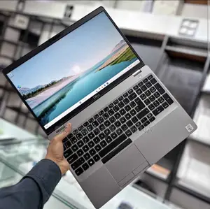 Laptop Dell Latitude 5510 16GB Intel Core I7 SSD 512GB