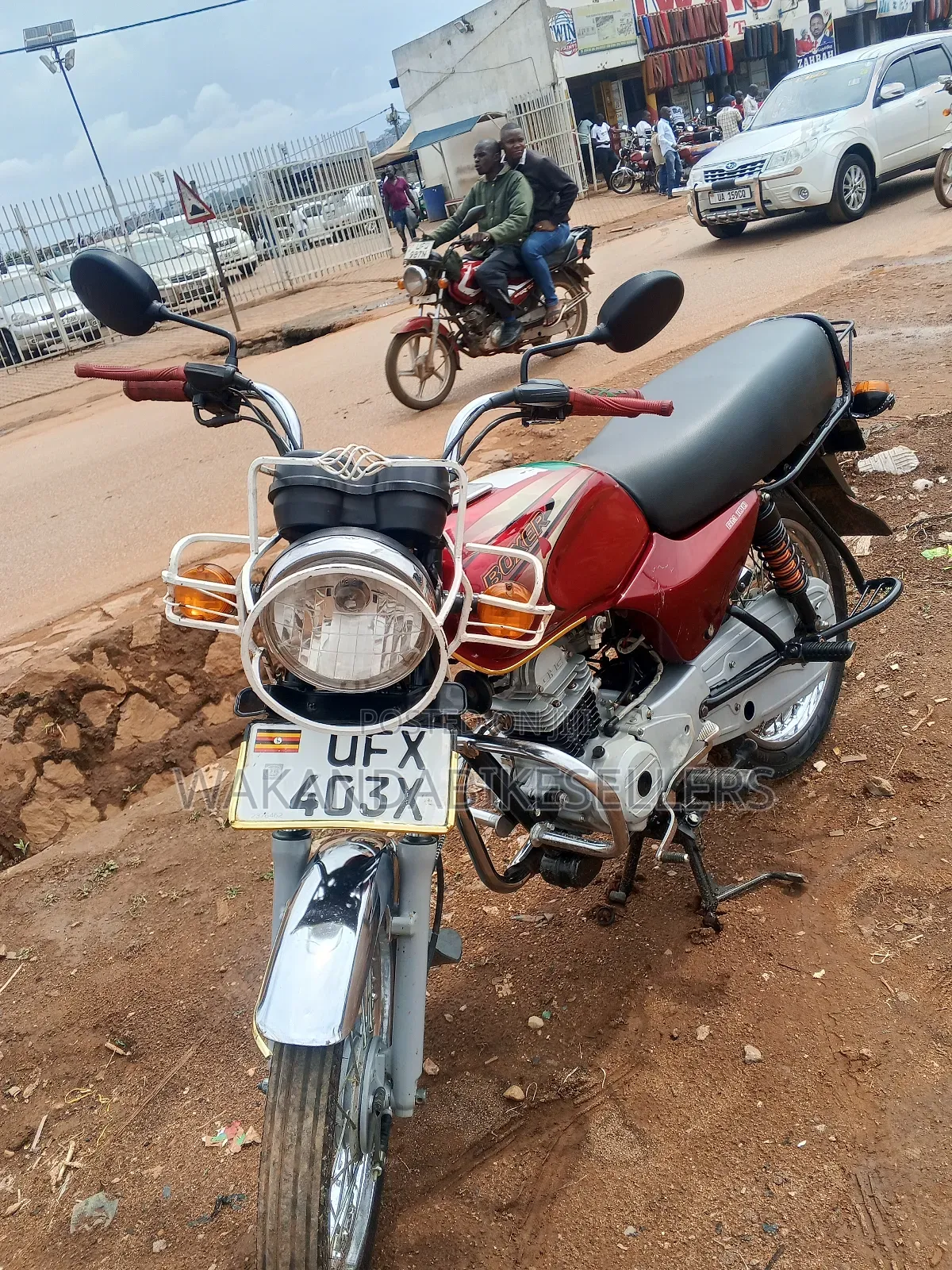 Bajaj Boxer 2023 Red