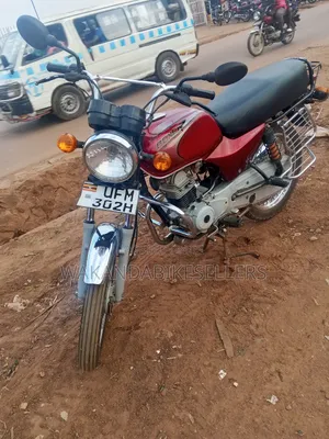 Bajaj Boxer 100 2022 Red