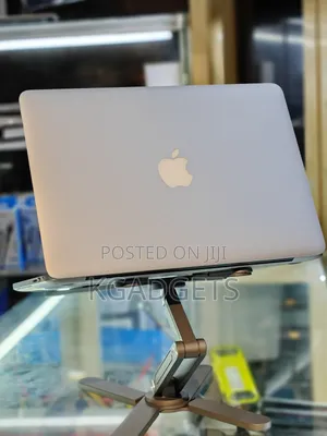 New Laptop Apple MacBook Pro 8GB Intel Core I5 SSD 256GB