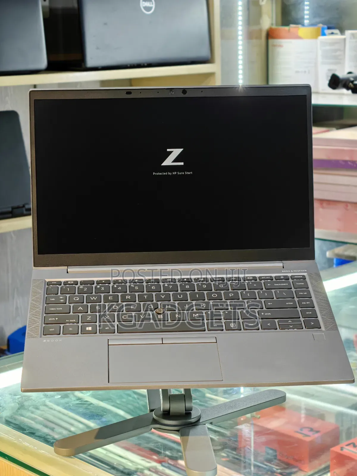New Laptop HP ZBook Firefly 14 G7 16GB Intel Core I7 SSD 512GB