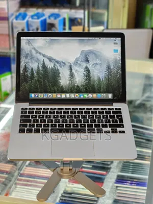 New Laptop Apple MacBook 2016 8GB Intel Core I5 SSD 512GB