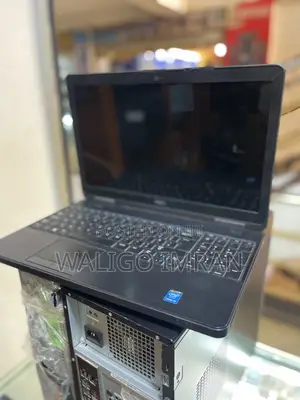 Laptop Dell Latitude 5540 8GB Intel Core I5 HDD 500GB