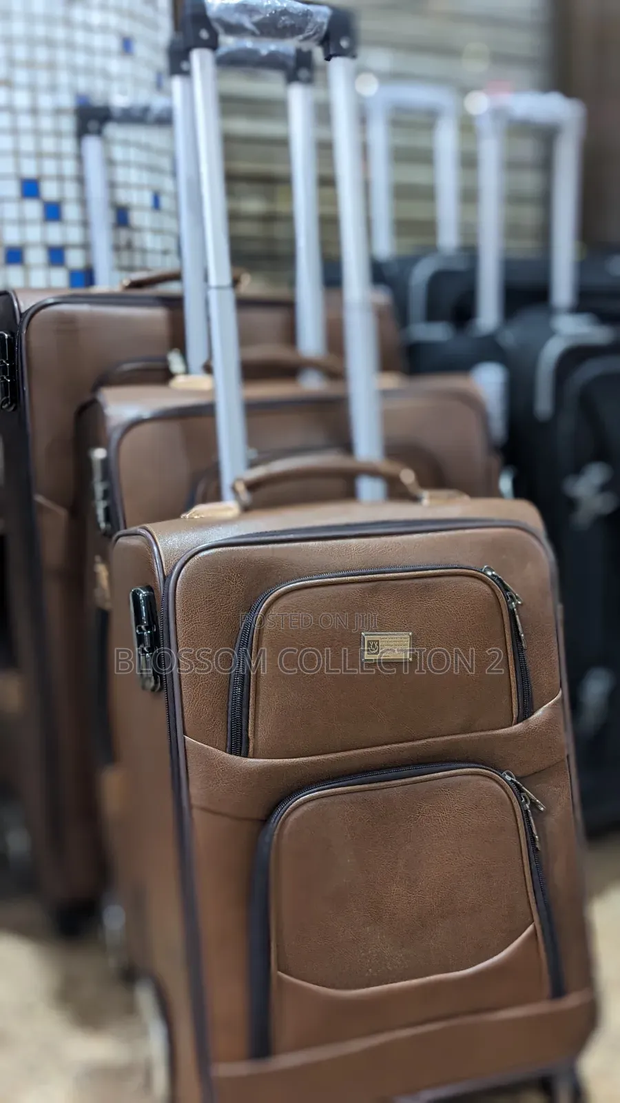 Suitcase With Hardshell and Lightweight