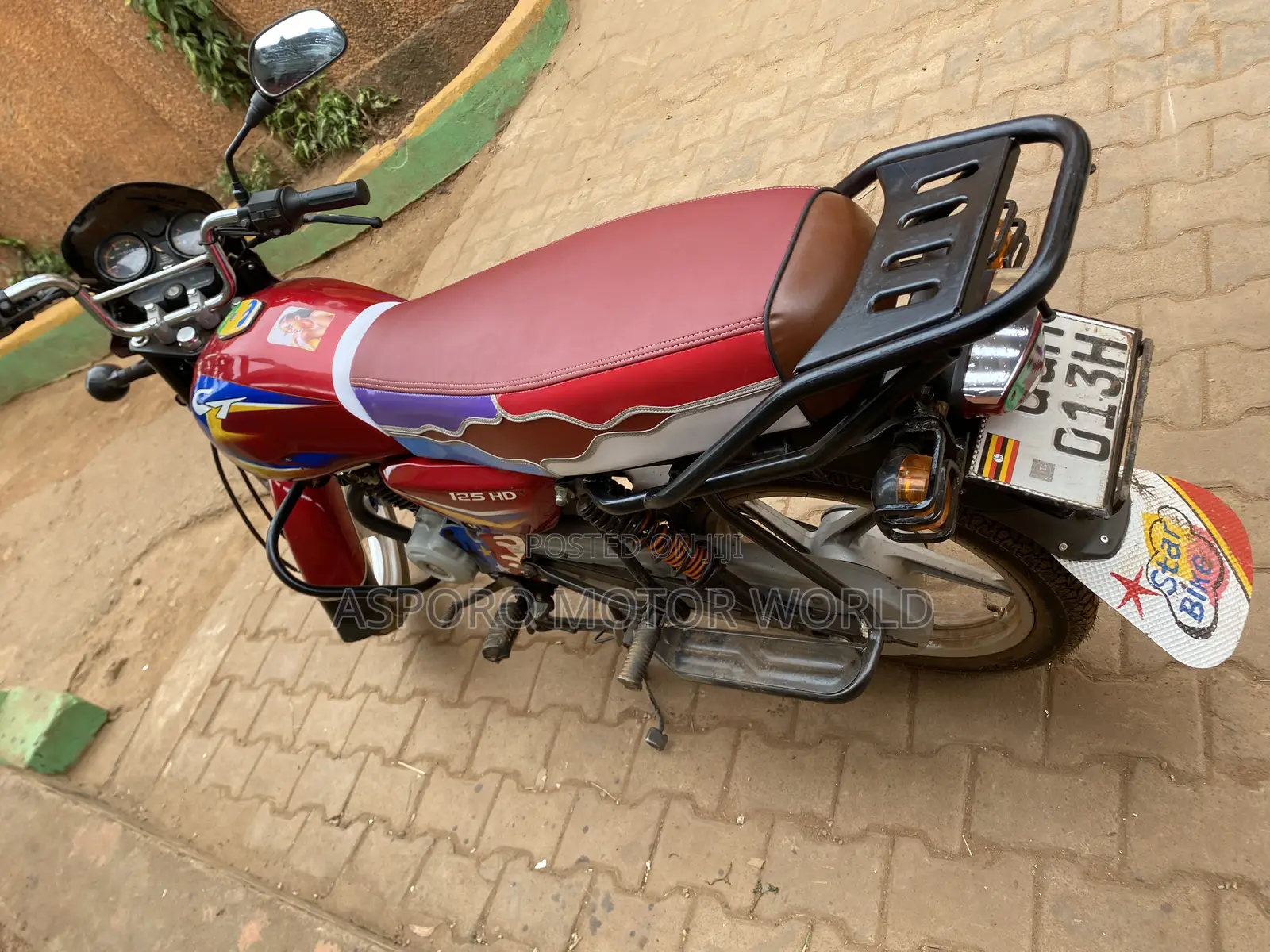 Bajaj CT 125X 2025 Red