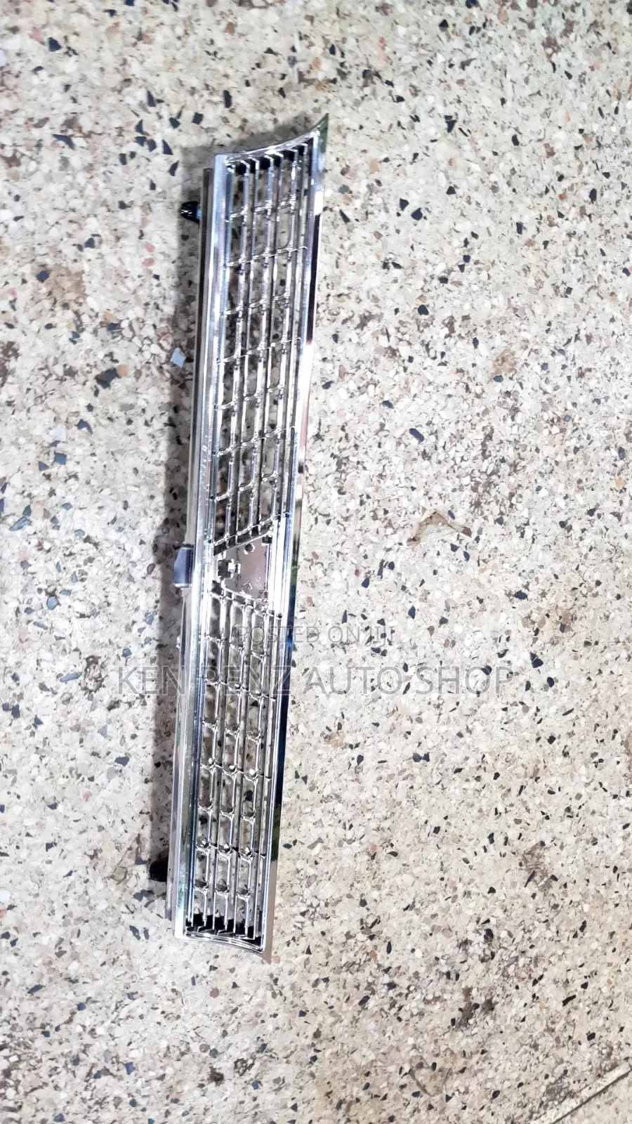 Grill Corolla 100