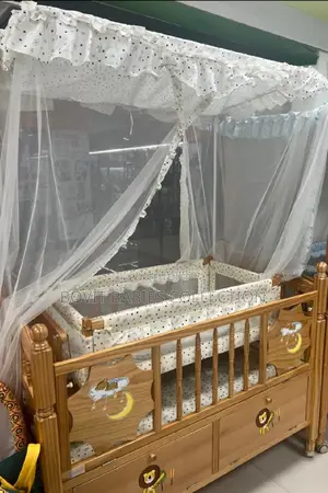 2in1 Wooded Baby Bed From New Born