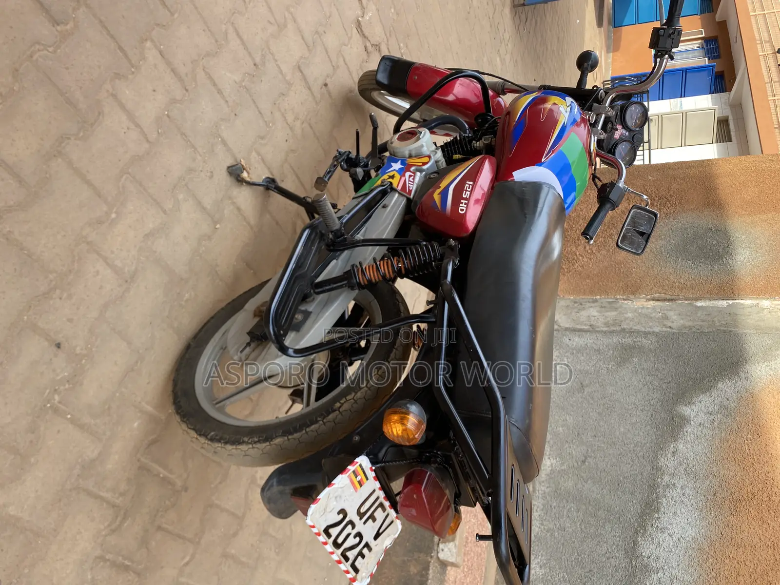 Bajaj CT 125X 2023 Red