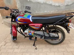 Bajaj CT 125X 2023 Red