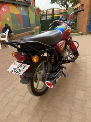 Bajaj CT 125X 2023 Red