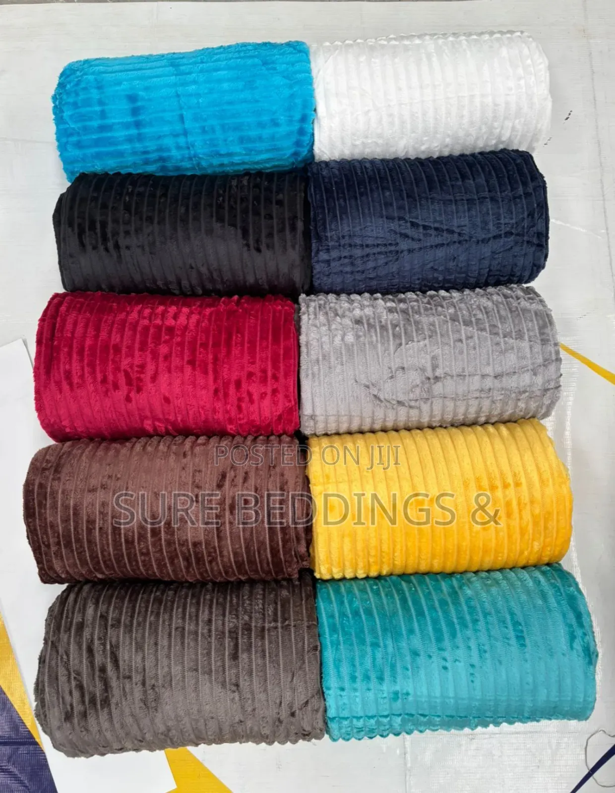 Numeric Simple Throw Blankets