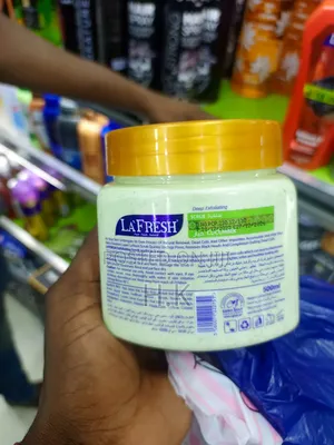 La Fresh Deep Exfoliating Cucumber Scrub (500ml)