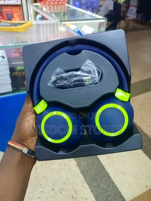 Oraimo Boompop 2s Over-Ear Wireless Headphones.