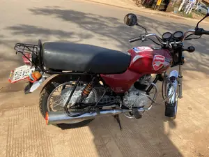 Bajaj Boxer 100 2022 Red
