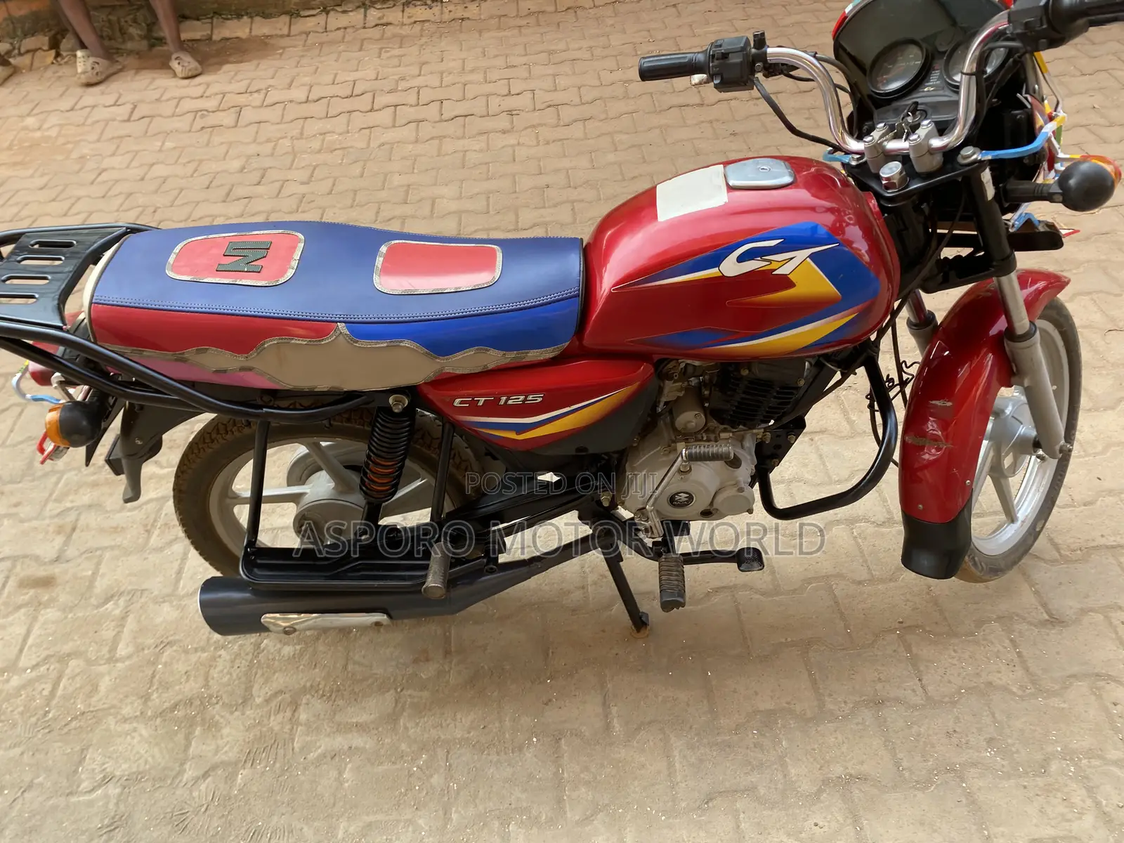 Bajaj Boxer 100 2023 Red