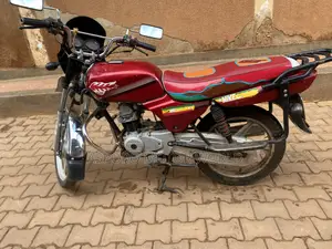 Bajaj Boxer 100 2021 Red