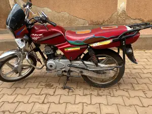Bajaj Boxer 100 2021 Red